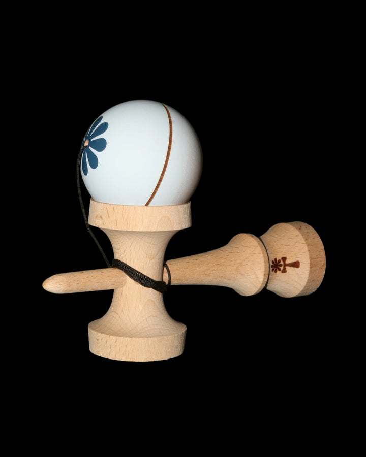 KIN Kendama BASE BLUE - Complete - 6