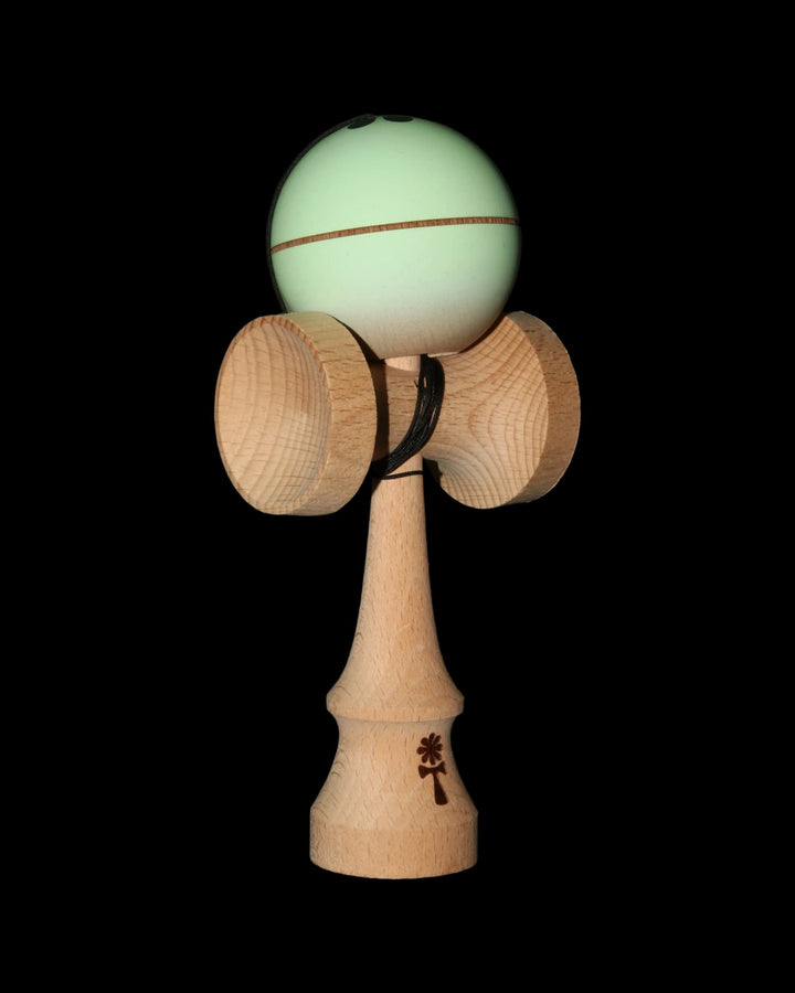 KIN Kendama BASE MINT - Complete - 2
