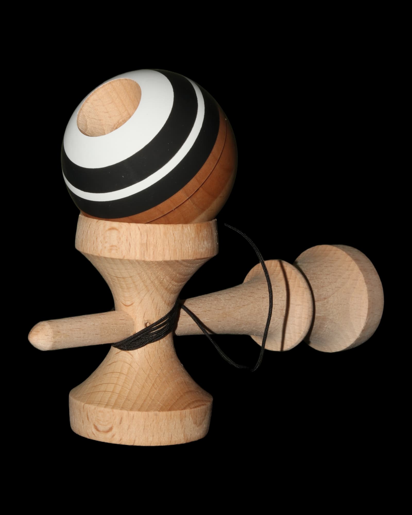 SWEETS LEAGUE CLASSIC - BLACK - LEGEND SHAPE – Kendama Senses